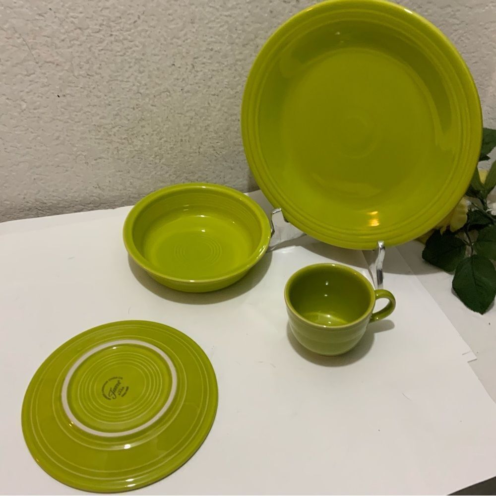 NEW Fiesta Ware Lemongrass 4 pc place setting Homer Laughlin - Picture 10 of 10